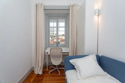 /international/pt/rua-do-carriao-lisbon-lisbon-310093826984/