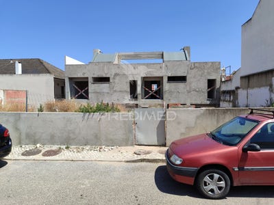 /international/pt/santa-iria-de-azoia-sao-joao-da-talha-e-bobadela-loures-lisbon-310094164711/
