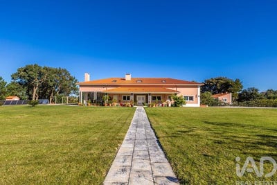 /international/pt/obidos-santa-maria-leiria-310104319400/
