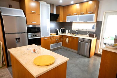/international/pt/rua-das-dalias-loures-portugal-loures-lisbon-310108085777/