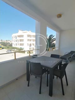 /international/pt/porches-faro-310098391649/