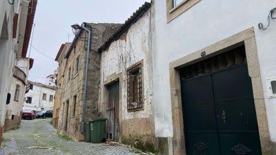 /international/pt/rua-padre-mestre-penamacor-castelo-branco-310105235496/