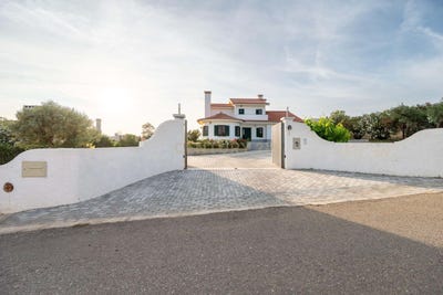 /international/pt/estrada-da-quinta-do-evaristo-evora-portugal-bacelo-e-senhora-da-saude-evora-district-310106994204/