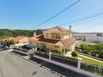 /international/pt/mafra-lisbon-310109079881/?lang=th