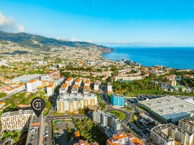 /international/pt/rua-da-bolivia-138-edificio-varzea-park-bloco-b-piso-9-ilha-da-madeira-madeira-310106458875/