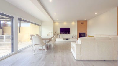 /international/pt/porto-salvo-lisbon-310097508831/