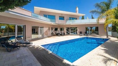 /international/pt/albufeira-faro-310105992686/