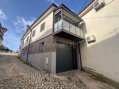 /international/pt/rua-do-meio-travessa-nº2-nº5-mirandela-braganca-310104982704/