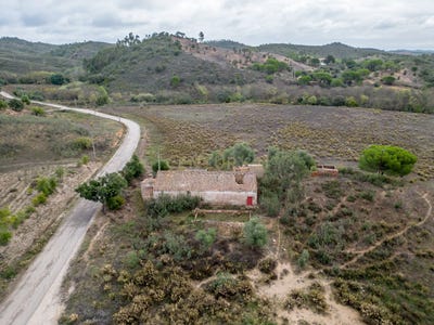 /international/pt/entre-aguas-sao-marcos-da-serra-faro-310096372760/