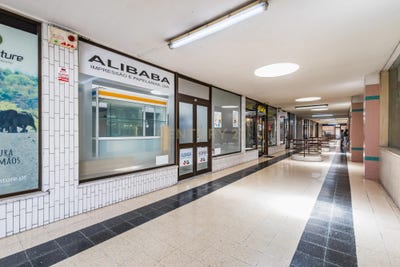/international/pt/av-marques-de-pombal-9-2410-152-leiria-portugal-leiria-leiria-310106687260/