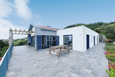 /international/pt/vila-do-porto-azores-310100990852/