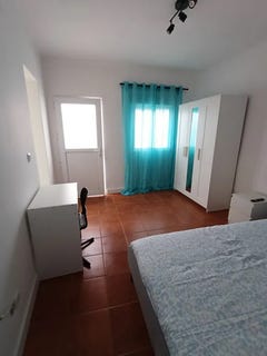/international/pt/rua-dona-maria-ana-de-austria-lisbon-lisbon-310093848737/