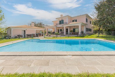 /international/pt/laranjeiro-e-feijo-setubal-municipality-310098475113/