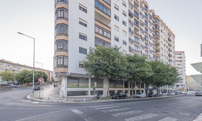 /international/pt/rua-por-do-sol-cacem-e-sao-marcos-lisbon-310100670586/