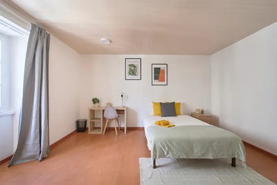 /international/pt/rua-alexandre-herculano-lisbon-lisbon-310099654434/