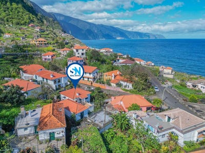 /international/pt/ponta-delgada-madeira-310100712741/