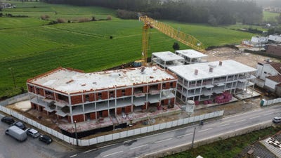 /international/pt/rua-da-estrada-principal-no-582-giao-portugal-giao-porto-310106107172/