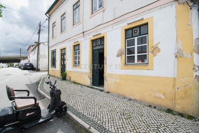 /international/pt/r-15-de-agosto-3-3045-433-ribeira-de-frades-portugal-sao-martinho-do-bispo-e-ribeira-de-frades-coimbra-district-310107642073/