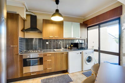 /international/pt/ramada-e-canecas-lisbon-310100637739/