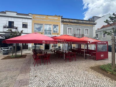 /international/pt/praca-5-de-outubro-4-amora-portugal-amora-setubal-municipality-310108418851/