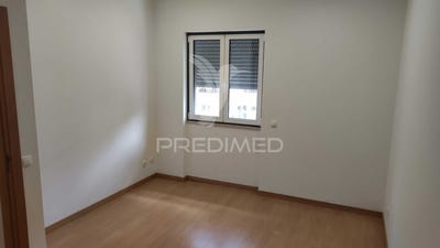 /international/pt/alges-linda-a-velha-e-cruz-quebrada-dafundo-oeiras-lisbon-310100535781/