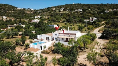 /international/pt/santa-barbara-de-nexe-faro-310101512634/