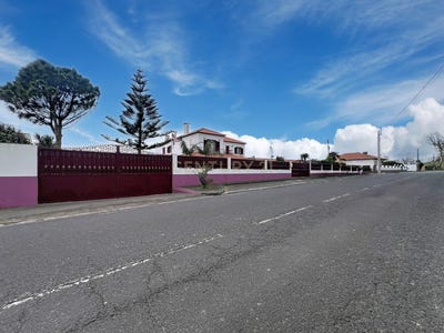 /international/pt/en1-1a-49-9500-feteiras-portugal-ilha-de-sao-miguel-azores-310107522497/