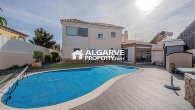 /international/pt/loule-sao-clemente-faro-310100877057/