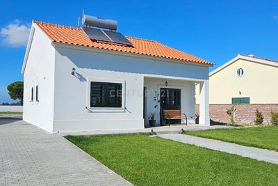 /international/pt/rua-principal-gloria-do-ribatejo-santarem-310109172093/