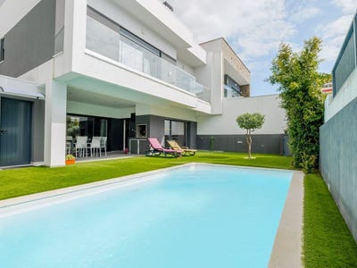/international/pt/charneca-de-caparica-setubal-municipality-310107650113/