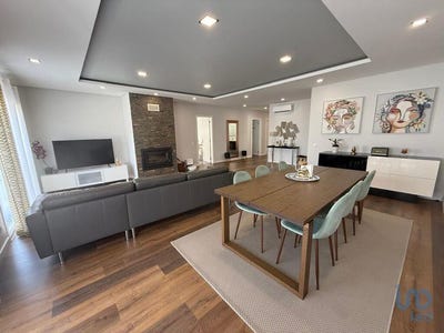 /international/pt/azeitao-sao-lourenco-e-sao-simao-setubal-municipality-310101036632/?lang=en