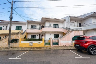 /international/pt/rua-do-tejo-corte-das-pereiras-nº-24-b-1º-andar-sarilhos-grandes-setubal-municipality-310105229608/