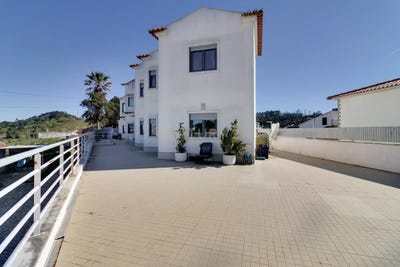/international/pt/rua-inspector-ricardo-rosa-e-alberty-venda-do-pinheiro-portugal-venda-do-pinheiro-e-santo-estevao-das-gales-lisbon-310106937142/