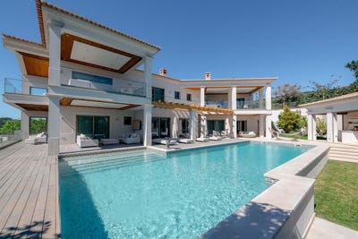 /international/pt/budens-faro-310107362592/