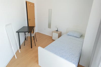 /international/pt/estrada-de-benfica-lisbon-lisbon-310107558935/