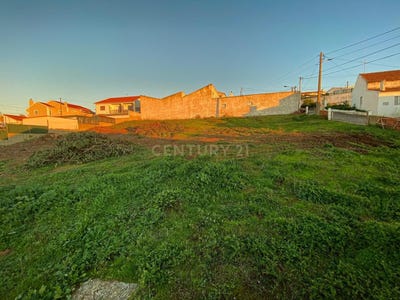 /international/pt/santa-maria-lisbon-310100489692/