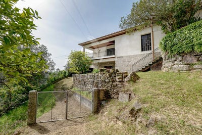 /international/pt/vilela-seramil-e-paredes-secas-amares-braga-310100955396/