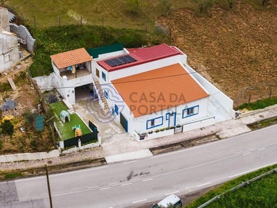 /international/pt/a-dos-negros-leiria-310107239796/