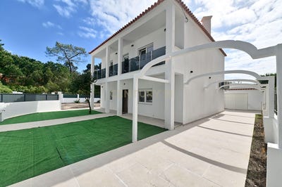 /international/pt/rua-eduarda-lapa-10-aroeira-portugal-charneca-de-caparica-e-sobreda-setubal-municipality-310107756925/