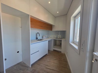 /international/pt/rua-drº-oliveira-lobo-329-rio-tinto-aveiro-310109201247/?lang=it