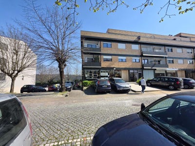 /international/pt/avenida-gaspar-baltar-88-penafiel-portugal-bustelo-braga-310106708116/