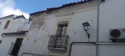 /international/pt/rua-general-rodrigues-da-costa-nº-13-a-1º-sao-joao-baptista-portalegre-310106624714/