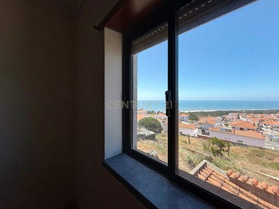 /international/pt/rua-da-fonte-velha-13-nazare-portugal-nazare-leiria-310108701408/