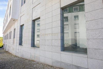 /international/pt/rua-jaime-batalha-reis-benfica-lisbon-310105187388/