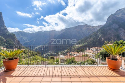 /international/pt/camara-de-lobos-madeira-310108510845/?lang=th