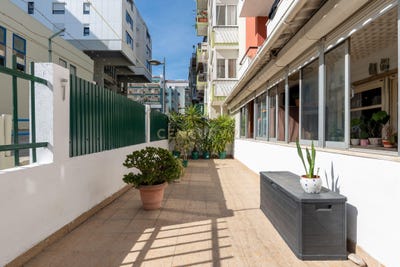 /international/pt/rua-rebelo-da-silva-11-linda-a-velha-portugal-alges-lisbon-310107904272/