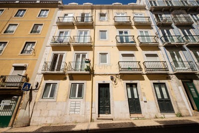 /international/pt/r-conselheiro-arantes-pedroso-41-lisboa-portugal-arroios-lisbon-310108698920/?lang=pt