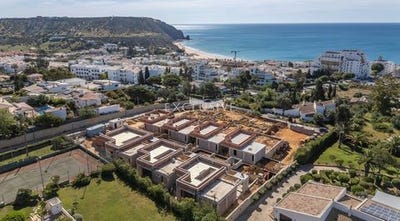 /international/pt/praia-da-luz-lagos-faro-120097796339/
