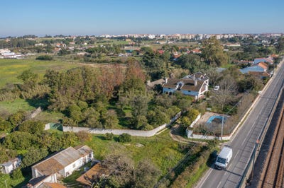 /international/pt/bairro-12-de-abril-26-pinhal-novo-setubal-municipality-310101471127/