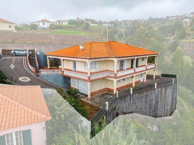 /international/pt/estreito-da-calheta-madeira-310108264196/